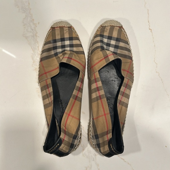 Burberry Check Canvas Espadrilles - Picture 2 of 6
